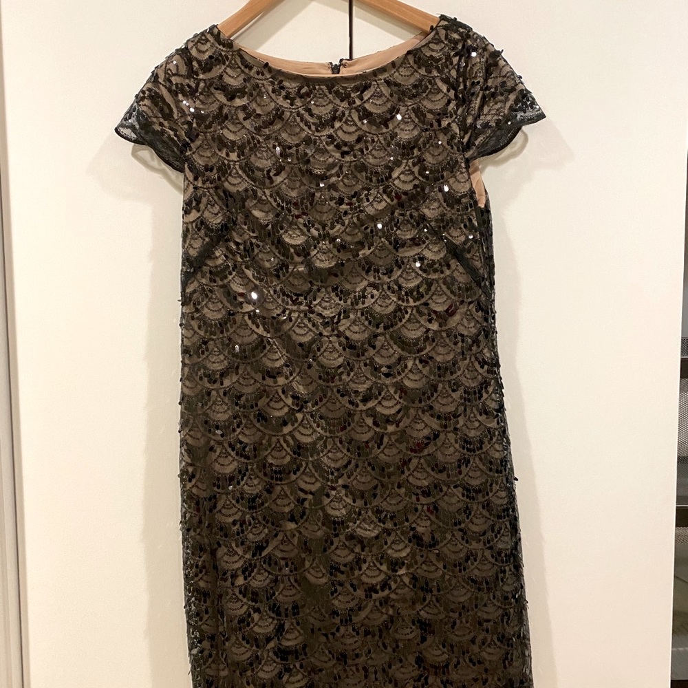 Black cap sleeve sequin dress